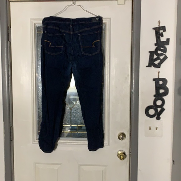 Woman’s American Eagle Jeggings - Picture 4 of 7